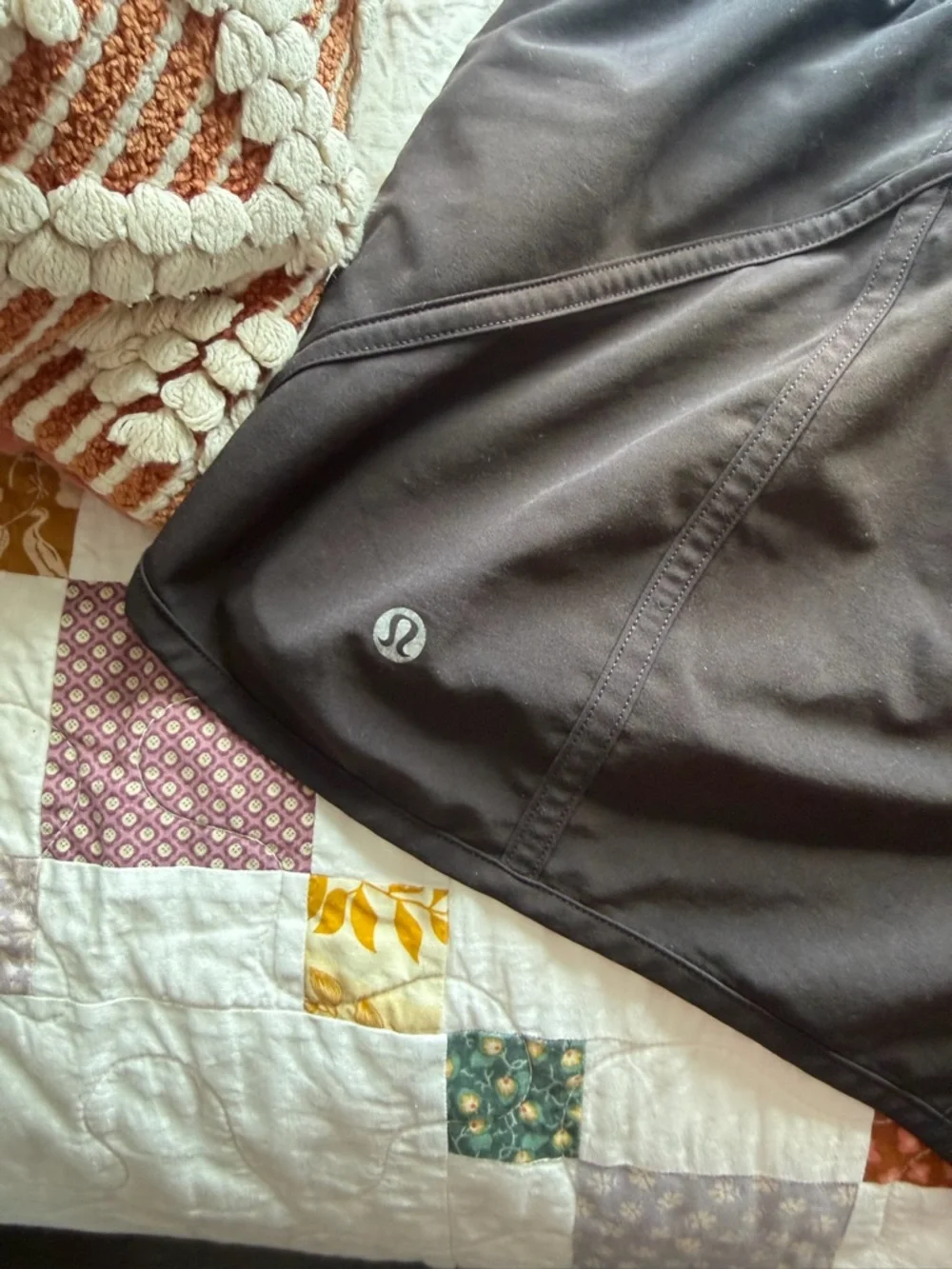 Lululemon Tracker Short V *4" - Picture 5 of 7